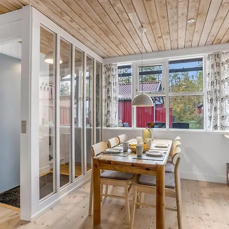 Catha - 200m From The Sea By Interhome